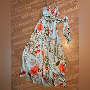 Lulus floral dress. Only used once. Size XS.